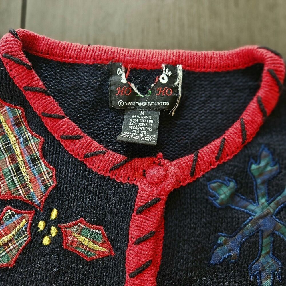 Vtg Christmas Cardigan Womens M Embroidered Teddy Bear Stockings Black Novelty - Picture 5 of 8